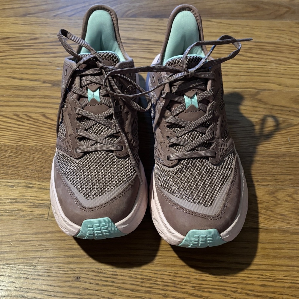 New Hoka Anacapa 2 Freedom Hiking Shoes-  Women 7.5 -  New without tags/box